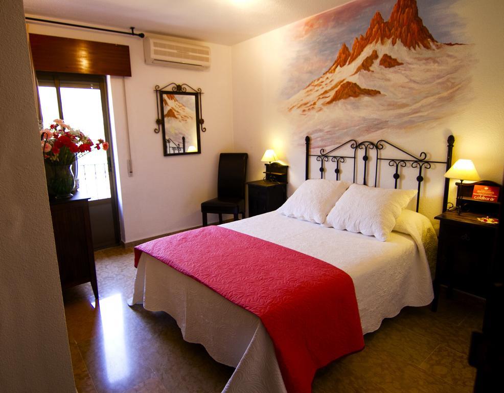 Hotel Puerta Nazari Орхіва Екстер'єр фото