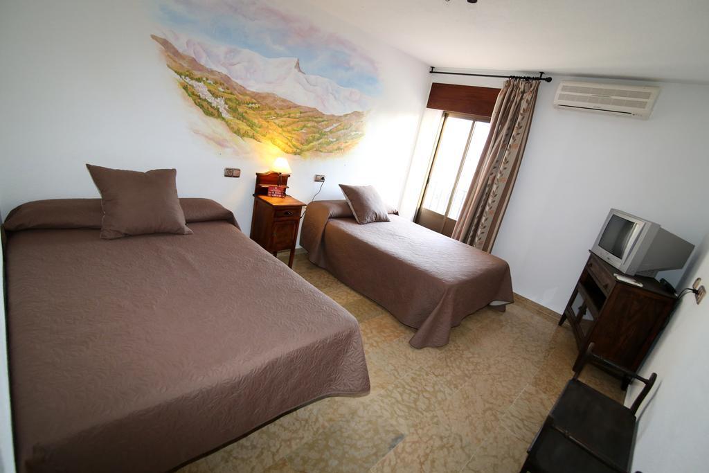 Hotel Puerta Nazari Орхіва Екстер'єр фото
