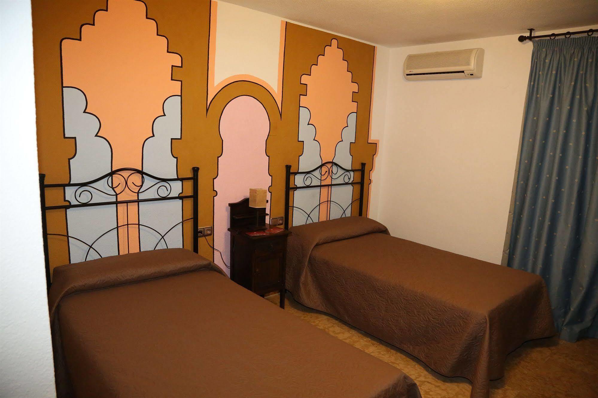 Hotel Puerta Nazari Орхіва Екстер'єр фото