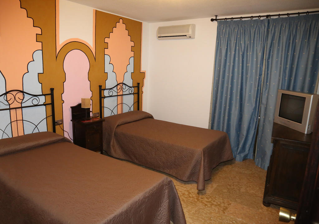 Hotel Puerta Nazari Орхіва Екстер'єр фото